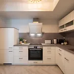 Innenstadt-apartments Klinik Friedrichstadt * 드레스덴